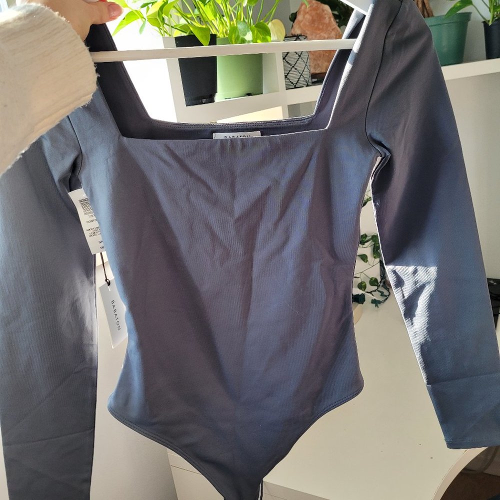 NWT Aritzia Babaton Contour Longsleeve Bodysuit, Size Small